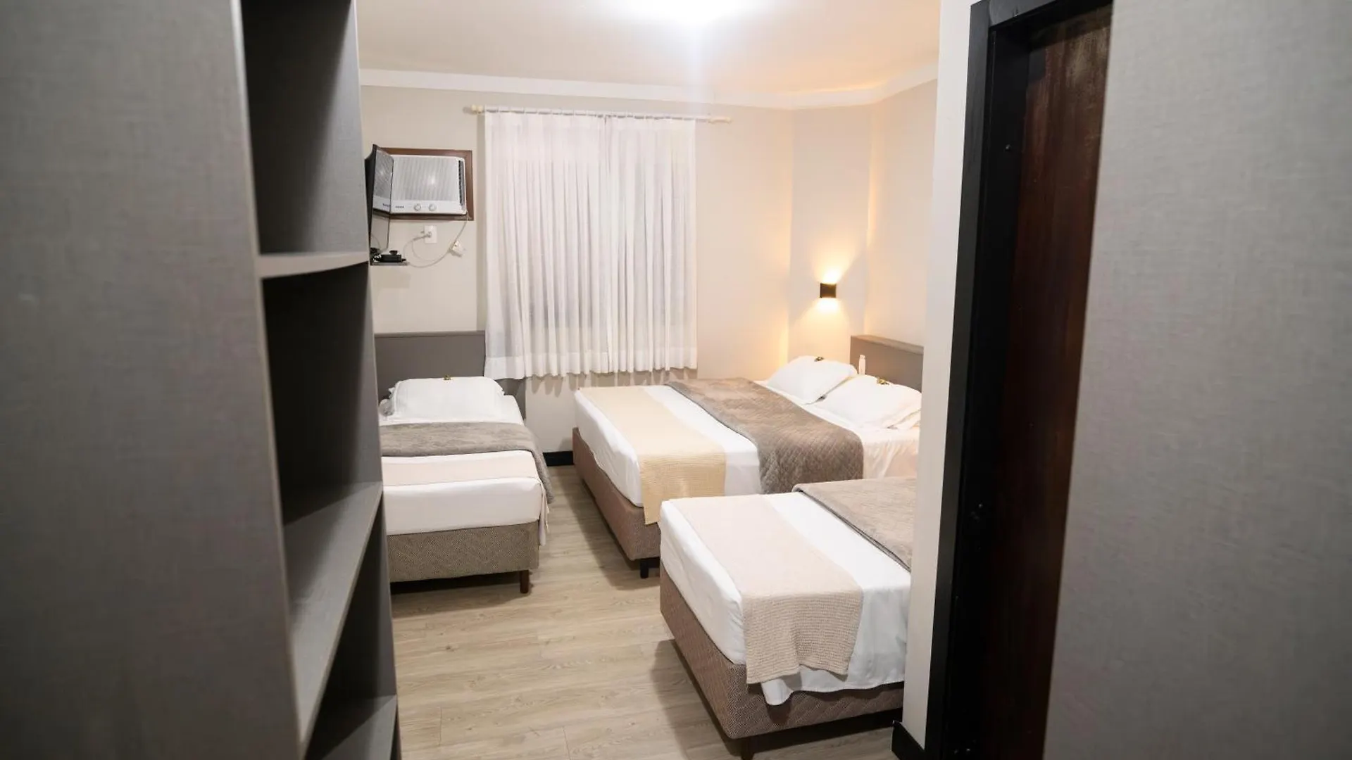 Camboriu Praia Hotel Balneário Camboriú 3*,